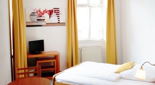 Hotel Restaurant Erbprinz Walldorf Bagian luar foto